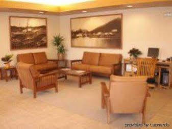 Totem Square Hotel And Marina Sitka Interno foto